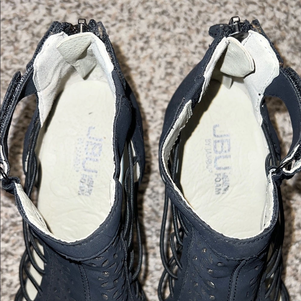 EUC JBU Black Laser-Cut Peep-Toe Ankle Heels - Picture 7 of 8